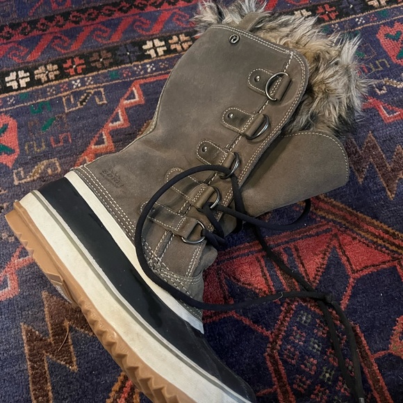 SOREL WINTER BOOTS - Picture 2 of 4